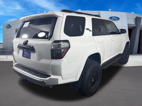 Used 2020 Toyota 4Runner TRD Off-Road Premium w/ Moonroof Package AWD/4WD image 5
