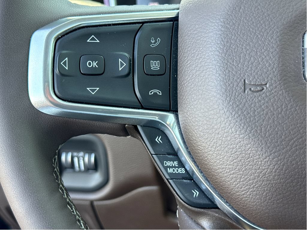 Used 2026 RAM 1500 Laramie AWD/4WD image 15