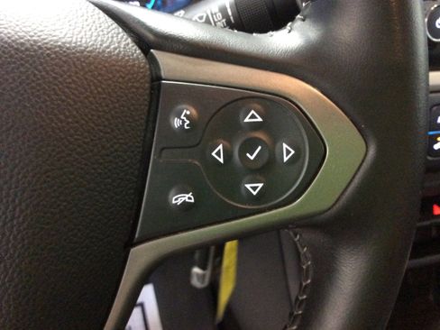 Used 2018 Chevrolet Colorado Z71 w/ Centennial Edition image 19