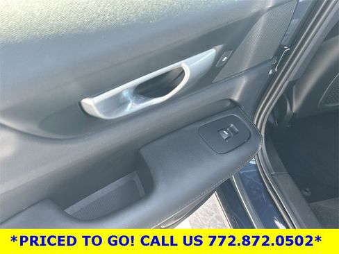 Used 2024 Volvo S60 B5 Core image 12