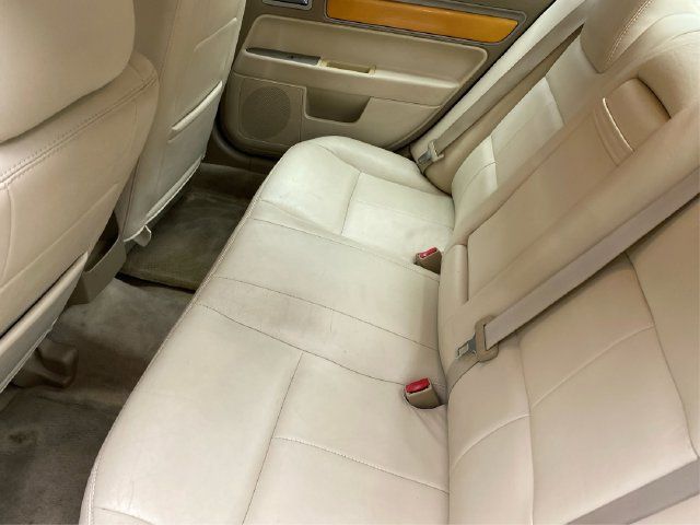 Used 2006 Lincoln Zephyr FWD image 11