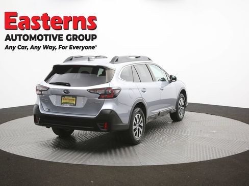 Used 2022 Subaru Outback Premium AWD/4WD image 38