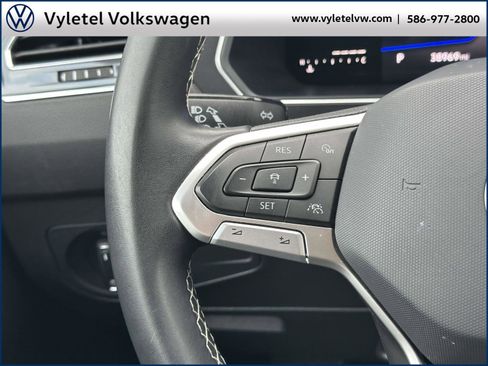 Certified 2022 Volkswagen Tiguan SE image 23