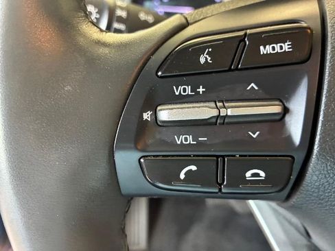 Used 2023 Hyundai Elantra SEL w/ Convenience Package image 16