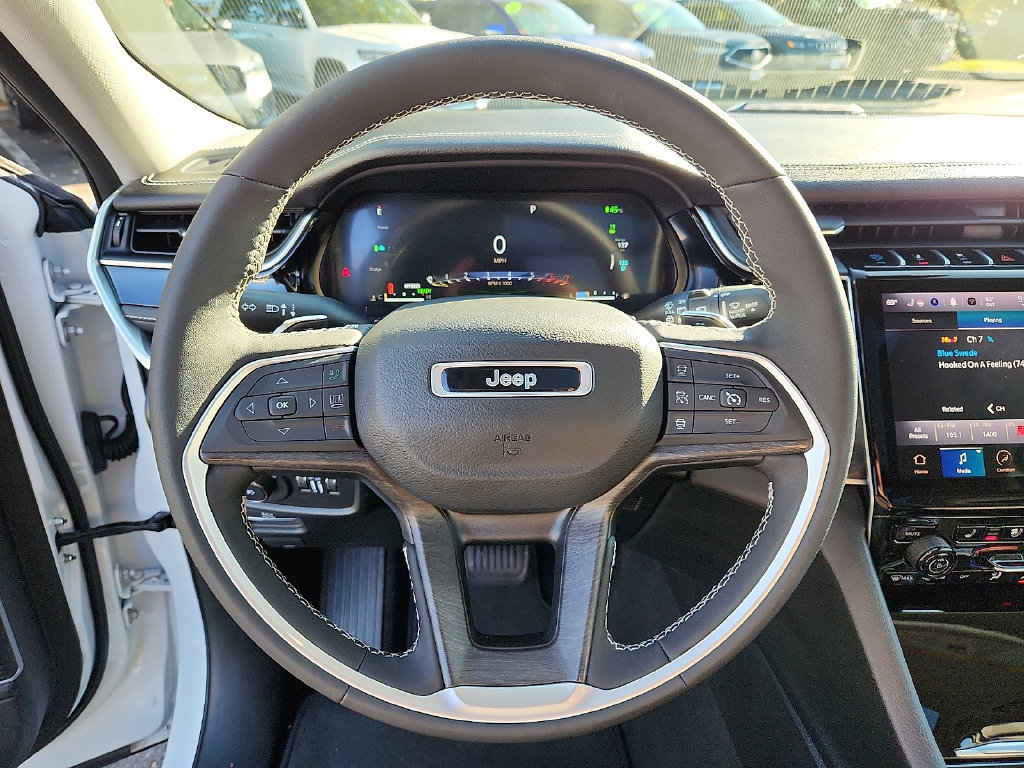 Used 2024 Jeep Grand Cherokee Limited 4xe w/ Luxury Tech Group II AWD/4WD image 21