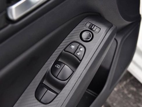 Used 2022 Nissan Altima 2.5 S FWD image 8