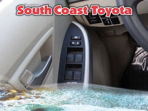 Used 2012 Toyota Prius Three image 37