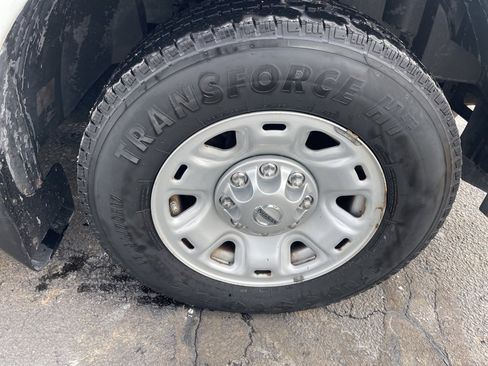 Used 2015 Nissan NV 3500 SV w/ Technology Package image 19