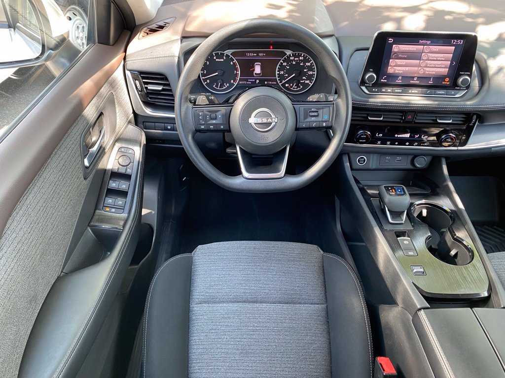 Used 2022 Nissan Rogue SV FWD image 29