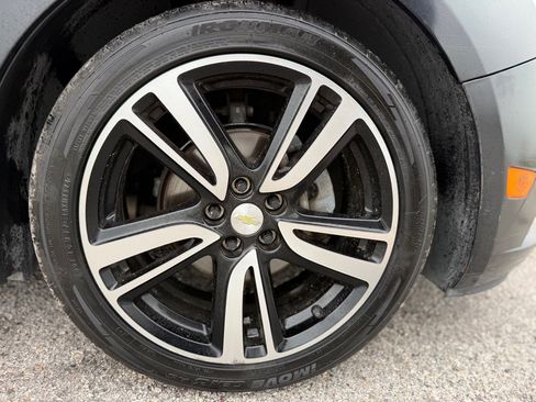 Used 2011 Chevrolet Cruze LTZ FWD image 19