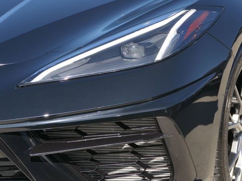 Used 2025 Chevrolet Corvette Stingray Coupe w/ 1LT image 8