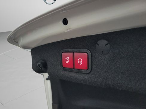 Used 2021 Mercedes-Benz C 300 Sedan image 30