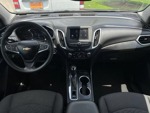 Used 2021 Chevrolet Equinox LT FWD image 12