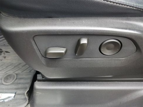 Used 2024 Chevrolet Silverado 1500 RST image 31