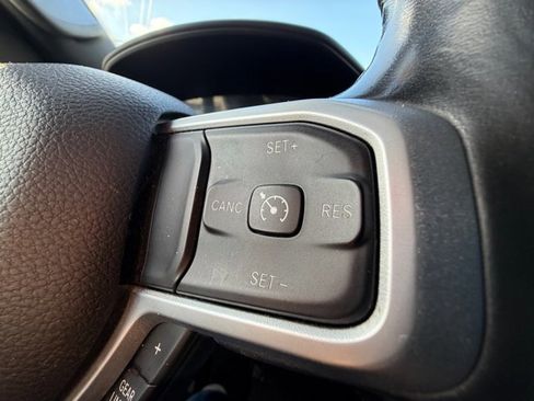 Used 2021 RAM 1500 Big Horn image 20