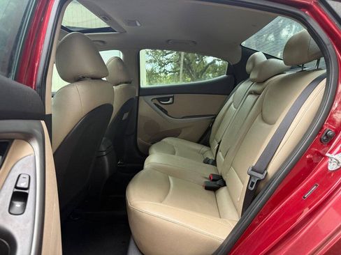 Used 2014 Hyundai Elantra Limited w/ Option Group 03 FWD image 11