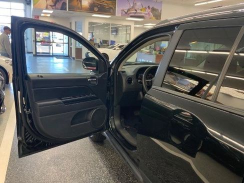 Used 2013 Jeep Compass Sport AWD/4WD image 25