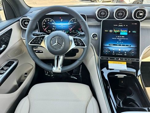 New 2026 Mercedes-Benz GLC 300 4MATIC image 30