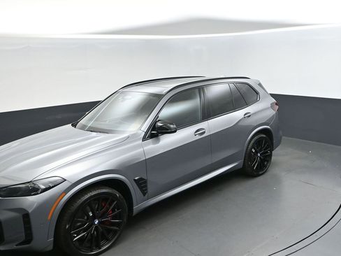 New 2026 BMW X5 M60i image 32