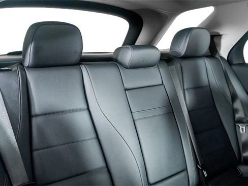 Used 2024 Mercedes-Benz GLE 450 4MATIC w/ Winter Package image 48