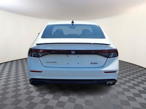 Used 2024 Honda Accord Sport image 5