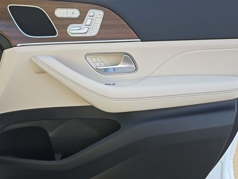 New 2026 Mercedes-Benz GLE 350 4MATIC image 38