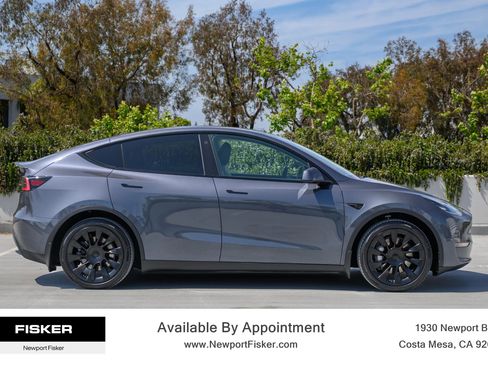 Used 2021 Tesla Model Y Long Range AWD/4WD image 4