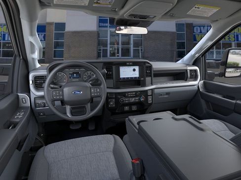 New 2025 Ford F250 XL w/ STX Appearance Package AWD/4WD image 9
