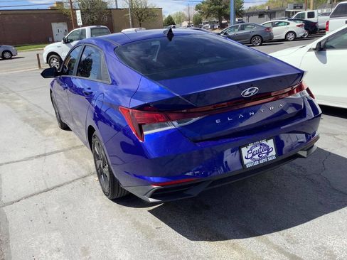 Used 2023 Hyundai Elantra SEL w/ Cargo Package image 14