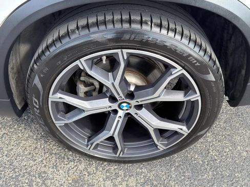 Used 2019 BMW X5 xDrive40i w/ Premium Package 2 AWD/4WD image 8