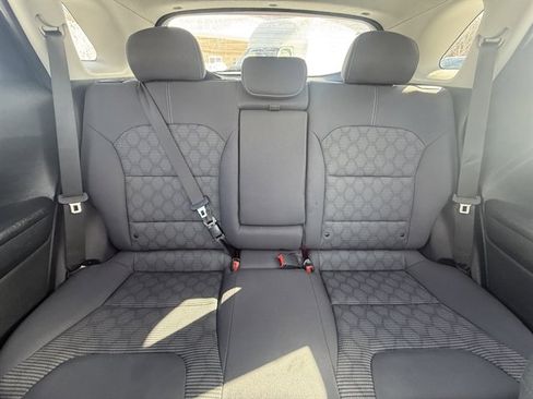 Used 2018 Kia Niro LX image 14