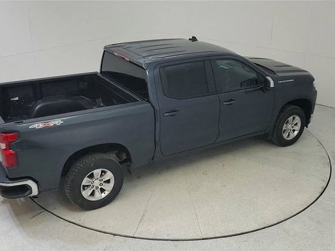 Used 2021 Chevrolet Silverado 1500 LT image 45