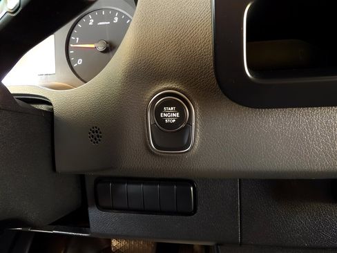 Used 2019 Mercedes-Benz Sprinter 144 image 23