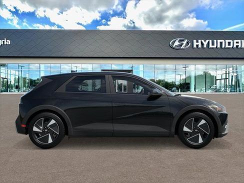 New 2026 Hyundai Ioniq 5 SE image 7