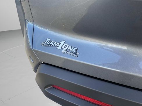 New 2025 Nissan Pathfinder SV image 20