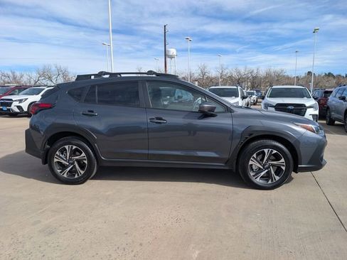 Used 2025 Subaru Crosstrek 2.0i Premium image 2