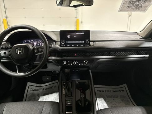 Used 2023 Honda Accord LX image 10