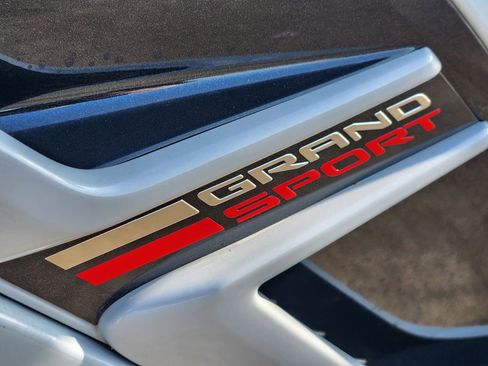 Used 2018 Chevrolet Corvette Grand Sport RWD image 11