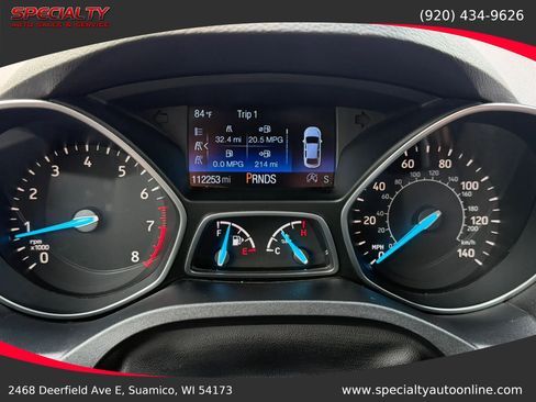 Used 2017 Ford Escape Titanium w/ Equipment Group 301A AWD/4WD image 19