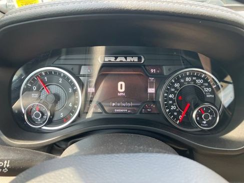 Used 2023 RAM 1500 Laramie AWD/4WD image 11