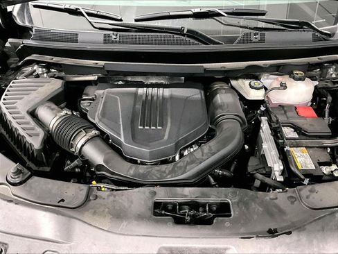 Used 2026 Chevrolet Traverse LT FWD image 11