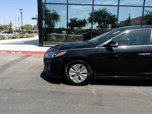 Used 2019 Hyundai Sonata SE FWD image 12