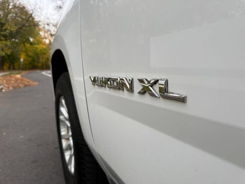 Used 2016 GMC Yukon XL SLT w/ Open Road Package image 8