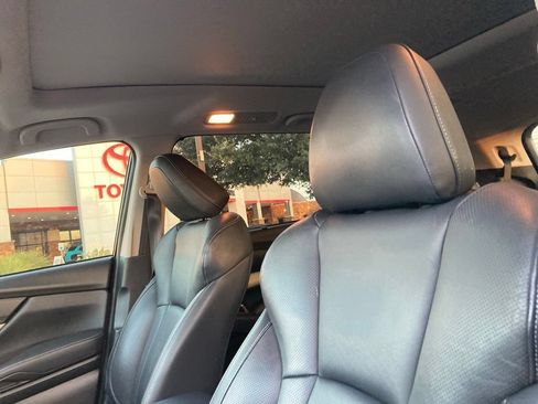 Used 2020 Subaru Ascent Limited w/ Technology Package AWD/4WD image 9