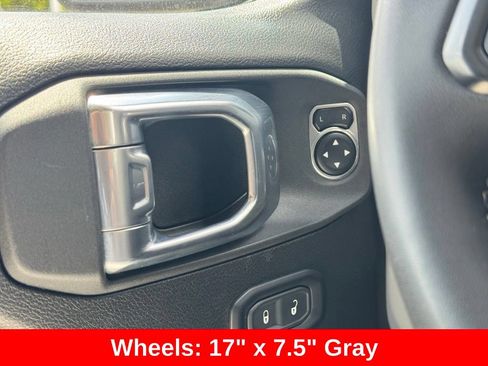 Used 2025 Jeep Wrangler Unlimited Sport AWD/4WD image 25