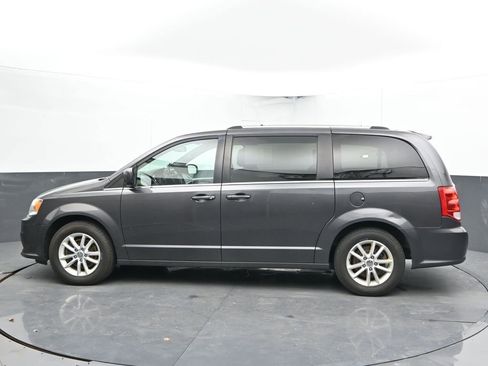 Used 2018 Dodge Grand Caravan SXT image 7