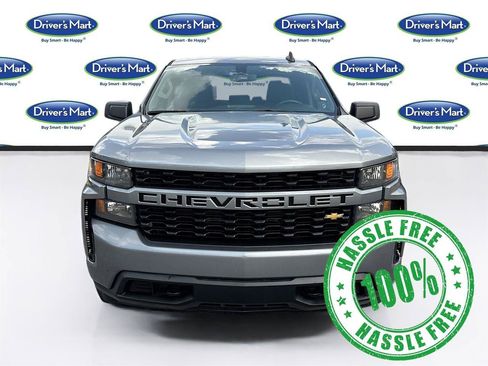 Used 2020 Chevrolet Silverado 1500 Custom w/ Custom Value Package AWD/4WD image 2