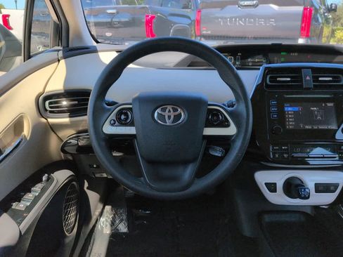 Used 2016 Toyota Prius Two FWD image 15