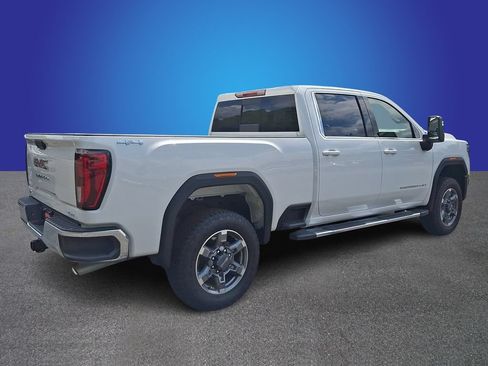 Used 2026 GMC Sierra 2500 SLE w/ Preferred Package AWD/4WD image 4