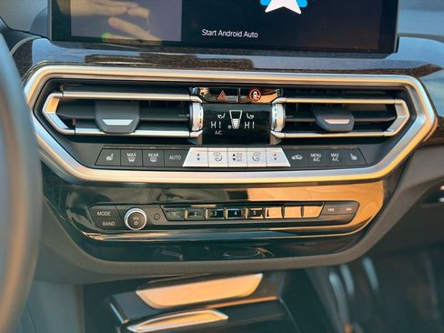 Certified 2023 BMW X3 xDrive30i w/ Premium Package image 18